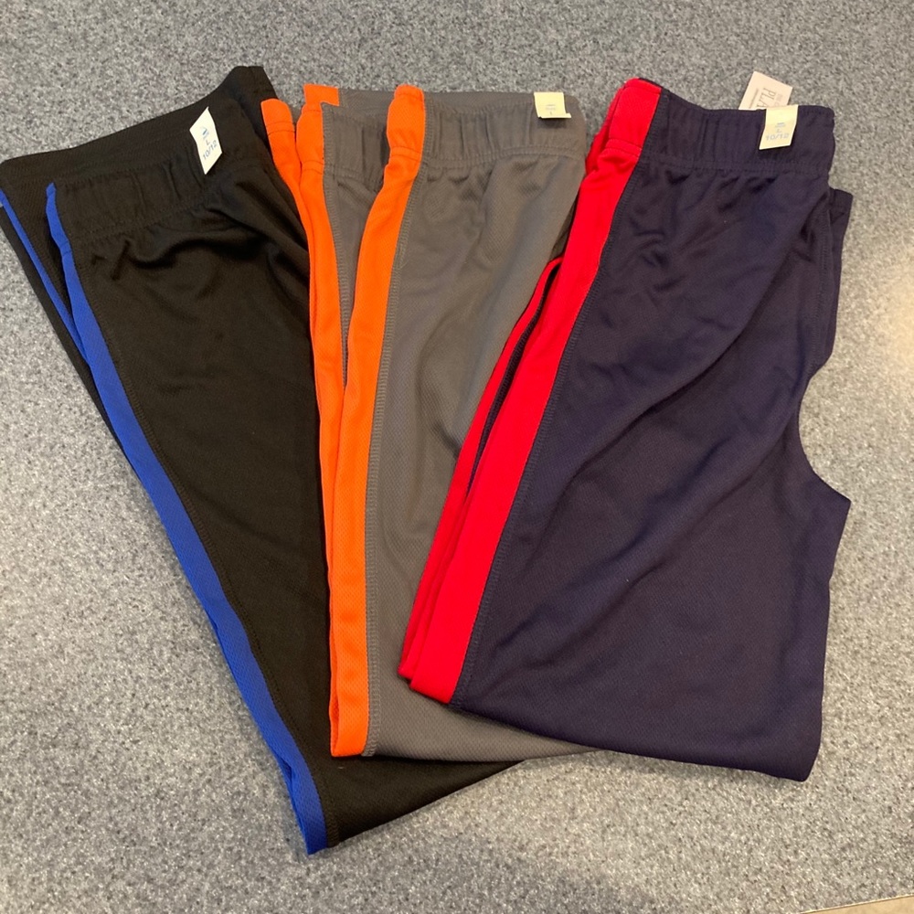 NWT!Children’s Place, 3 pairs/boys track pants.